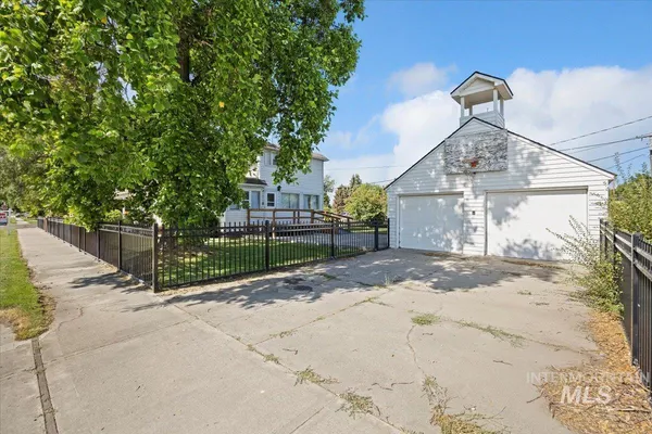 $399,000 | 234 North Idaho Street, Wendell, ID 83355