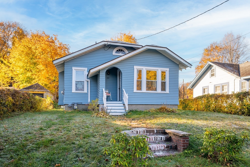 39 Catherine Street Pittsfield, MA 01201 - Photo 4 of 36 a view of a house with a yard