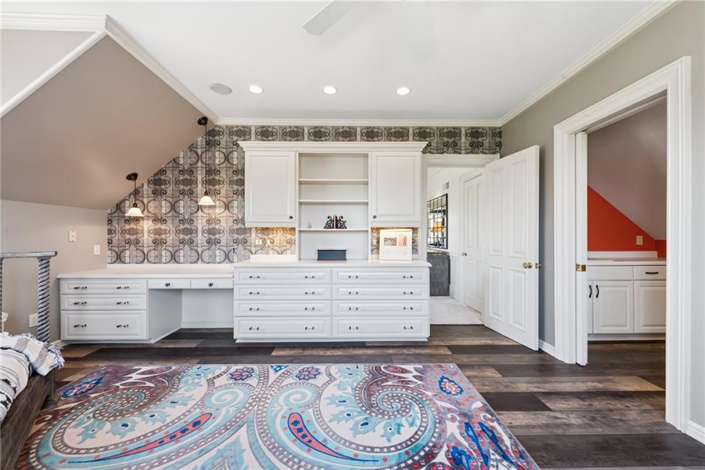 152 Justabout Road Venetia, PA 15367 - Photo 35 of 50 a view of room with furniture