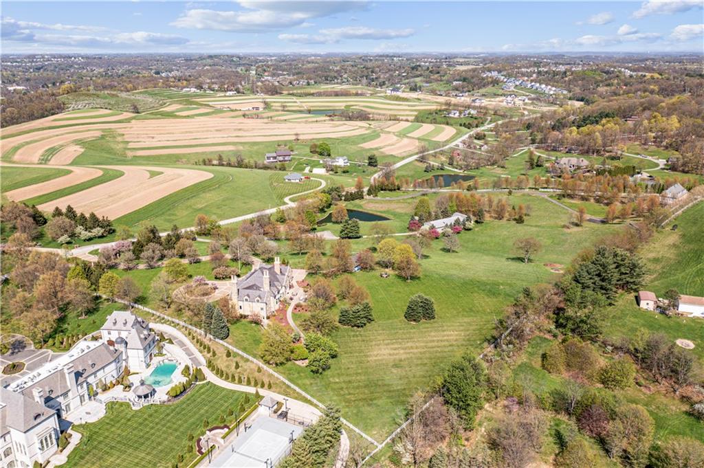 152 Justabout Road Venetia, PA 15367 - Photo 7 of 50 a view of an ocean and a mountain