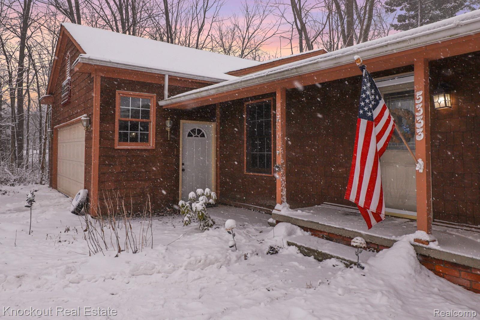 5333 West Vienna Road Clio, MI 48420 - Photo 4 of 27 5333 W. Vienna Clio-4
