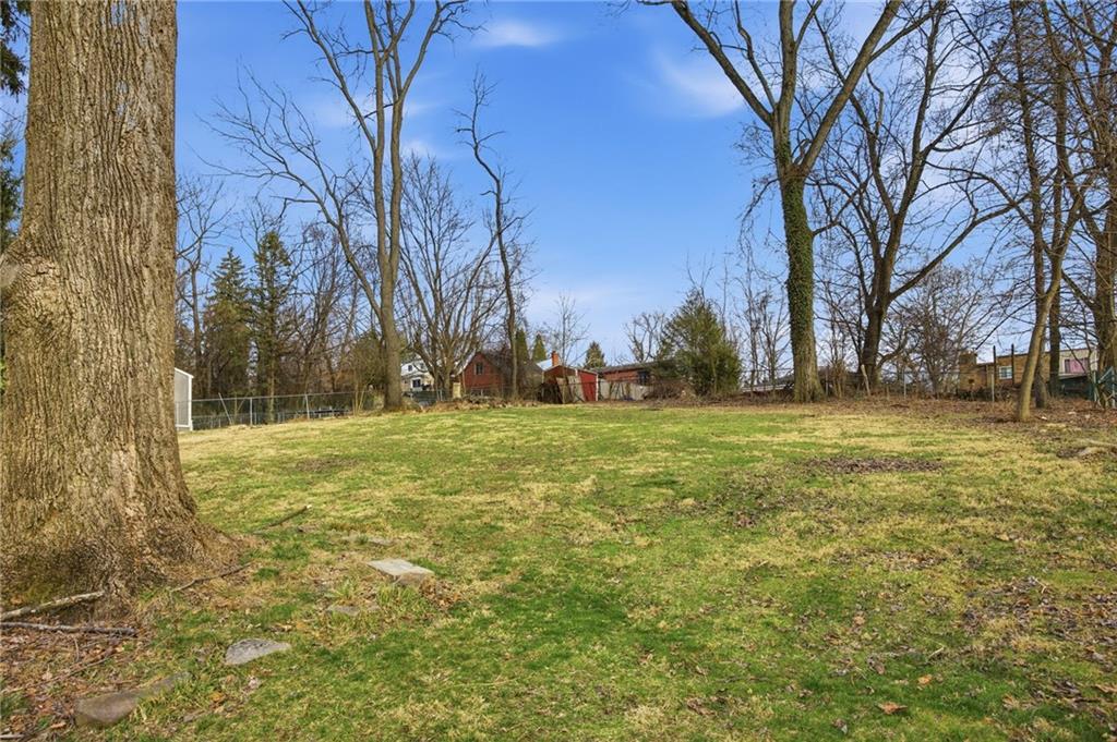 165 Spring Grove Road Pittsburgh, PA 15235 - Photo 19 of 19