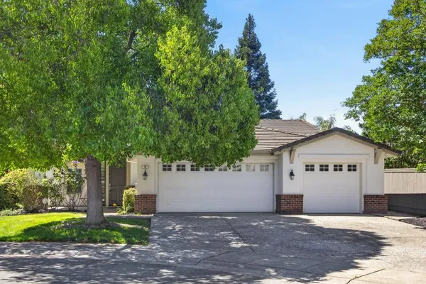 $622,500 | 8 Anton Court, Sacramento, CA 95835