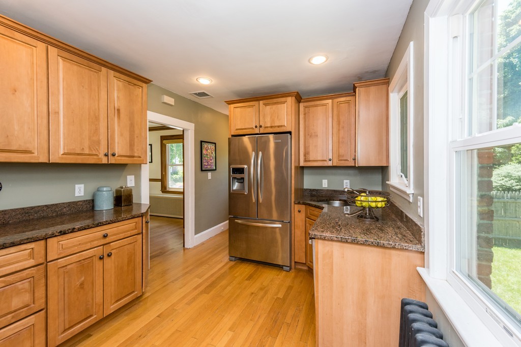 25 Valentine Road Arlington, MA 02476 - Photo 5 of 13