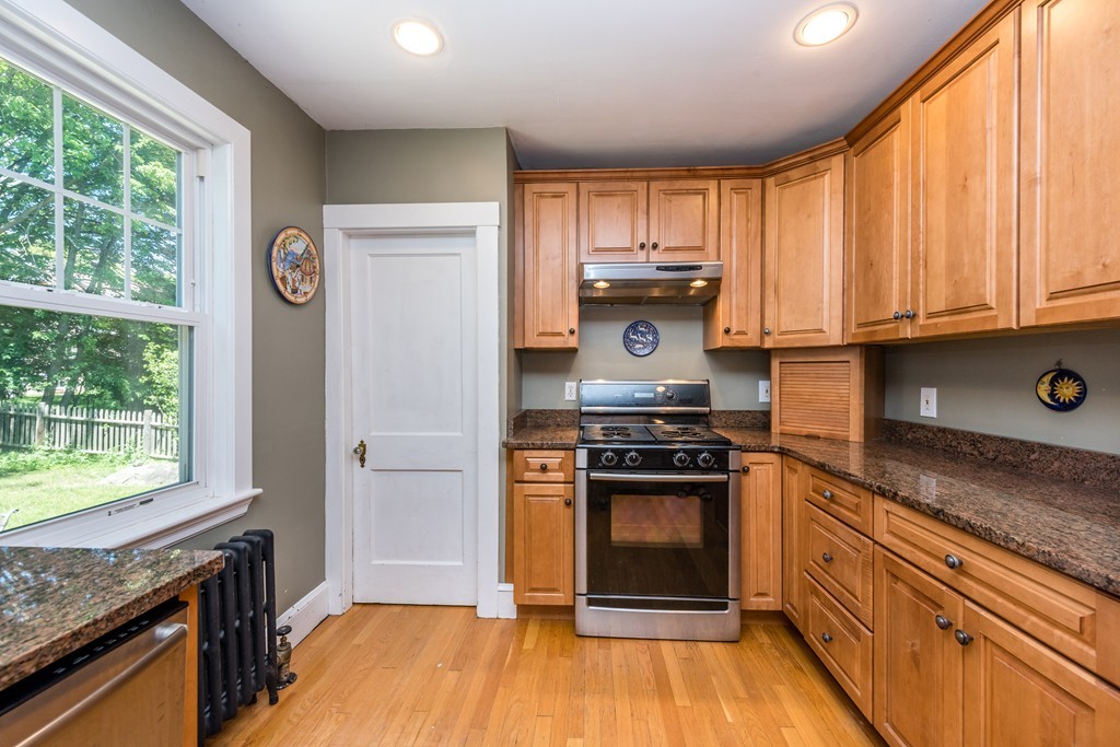 25 Valentine Road Arlington, MA 02476 - Photo 6 of 13