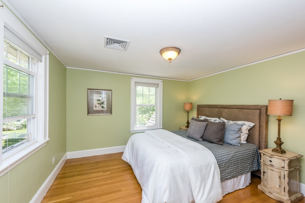 25 Valentine Road Arlington, MA 02476 - Photo 7 of 13