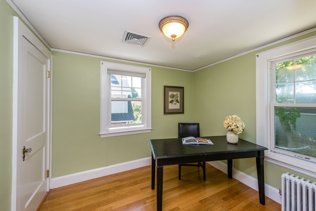 25 Valentine Road Arlington, MA 02476 - Photo 8 of 13
