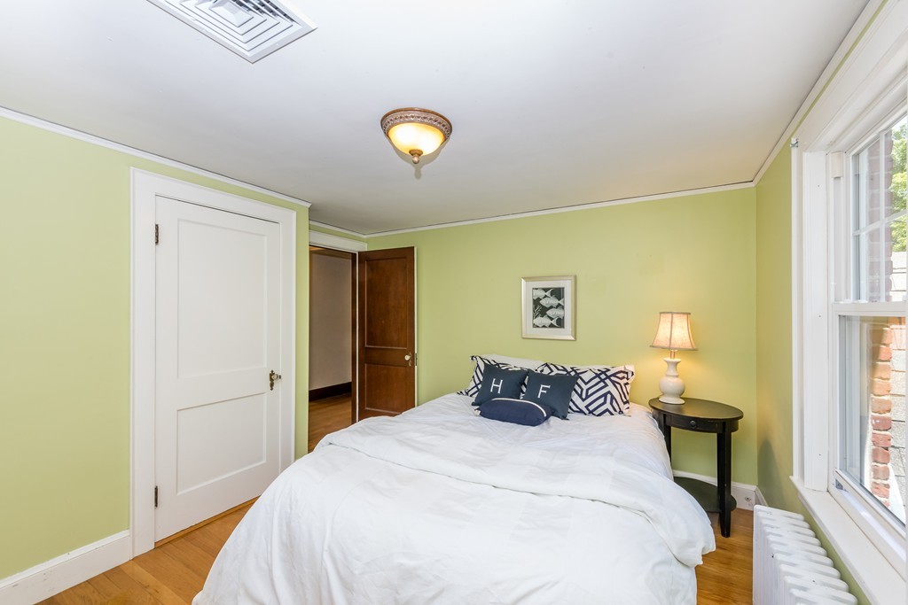 25 Valentine Road Arlington, MA 02476 - Photo 9 of 13