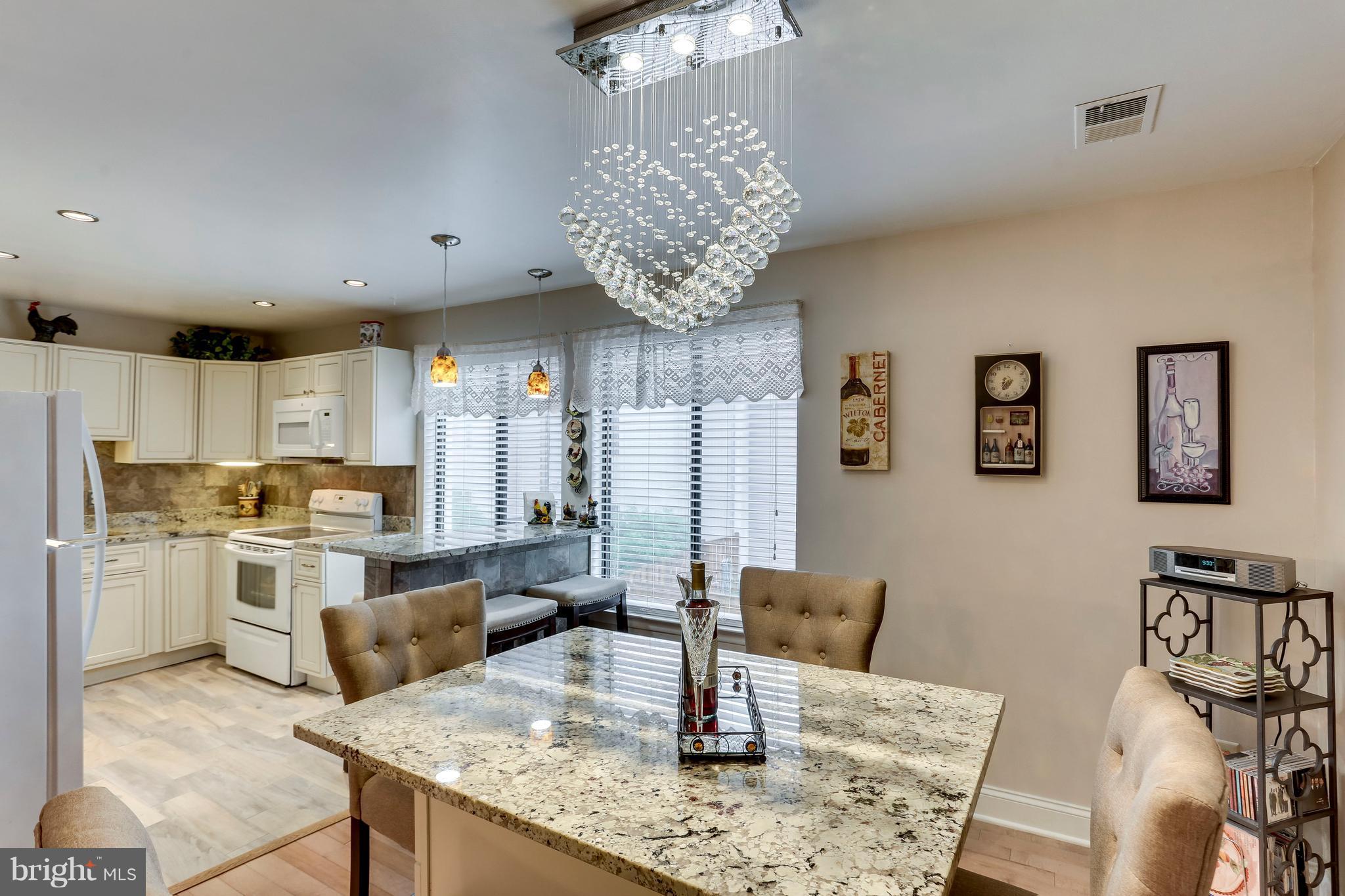 8723 Ridge Hollow Court Springfield, VA 22152 - Photo 11 of 29 Kitchen.