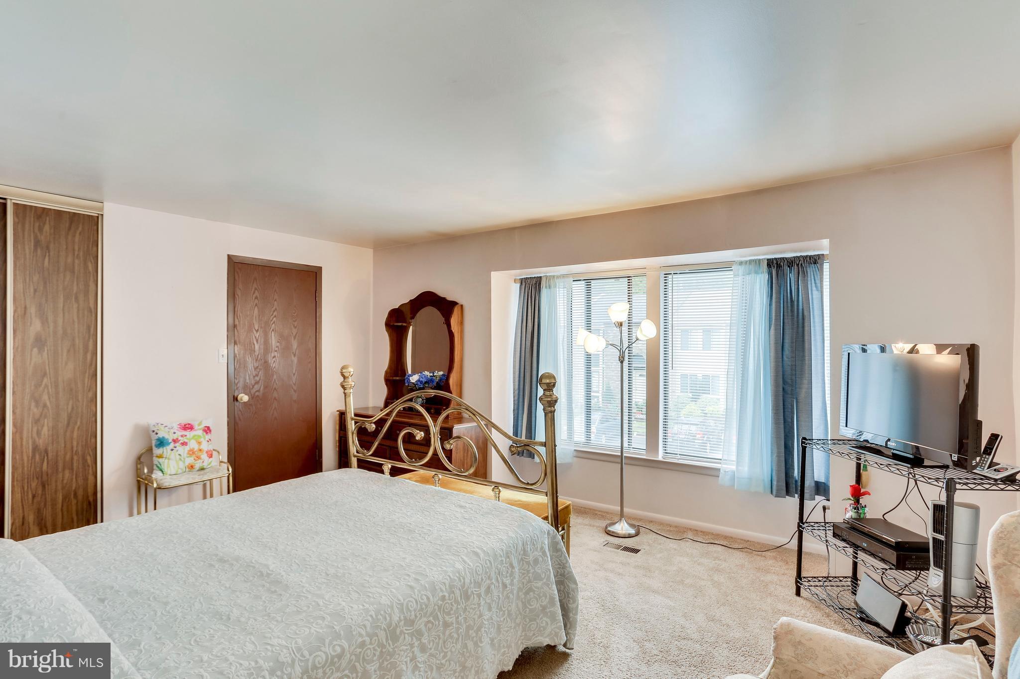 8723 Ridge Hollow Court Springfield, VA 22152 - Photo 19 of 29 Bedroom