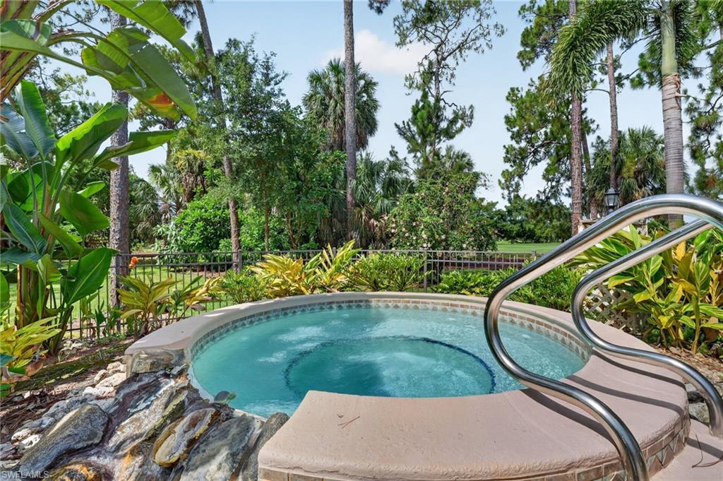 909 Augusta Boulevard, Unit 7 Naples, FL 34113 - Photo 30 of 40