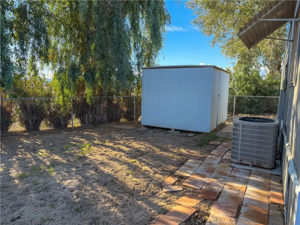 547 Channel Needles, CA 92363 - Photo 15 of 15 Gallery Image 15
