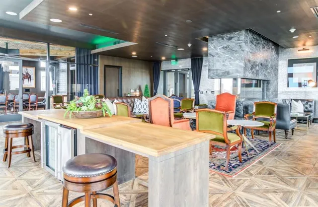 $2,715 | 530 East Paces Ferry Road Northeast, Unit 720, Atlanta, GA 30305