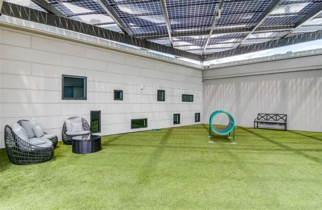 $2,715 | 530 East Paces Ferry Road Northeast, Unit 720, Atlanta, GA 30305