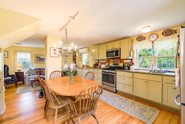 $499,000 | 522 Ferry Road, Islesboro, ME 04848