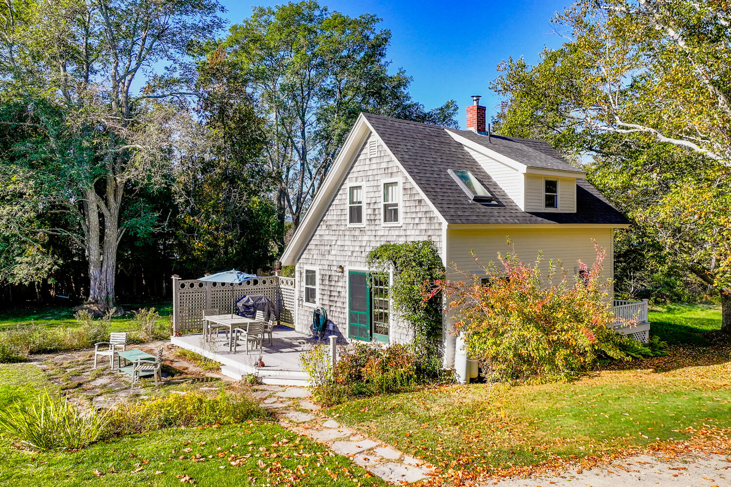 522 Ferry Road Islesboro, ME 04848 - Photo 2 of 27 522 Ferry Rd 10-02-25 02-(ZF-2664-17848-