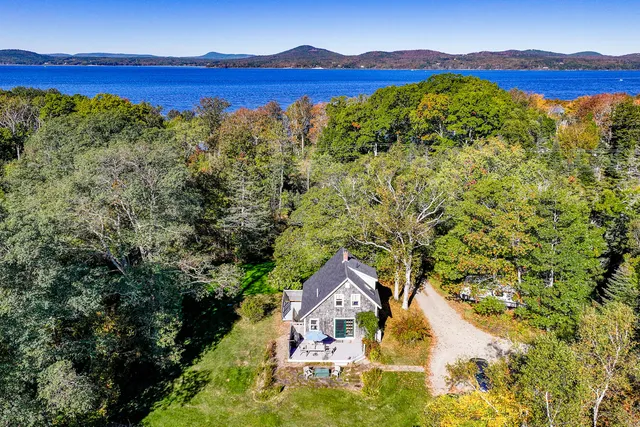 $499,000 | 522 Ferry Road, Islesboro, ME 04848