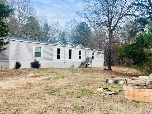 $330,000 | 2704 Walhalla Highway, Six Mile, SC 29682