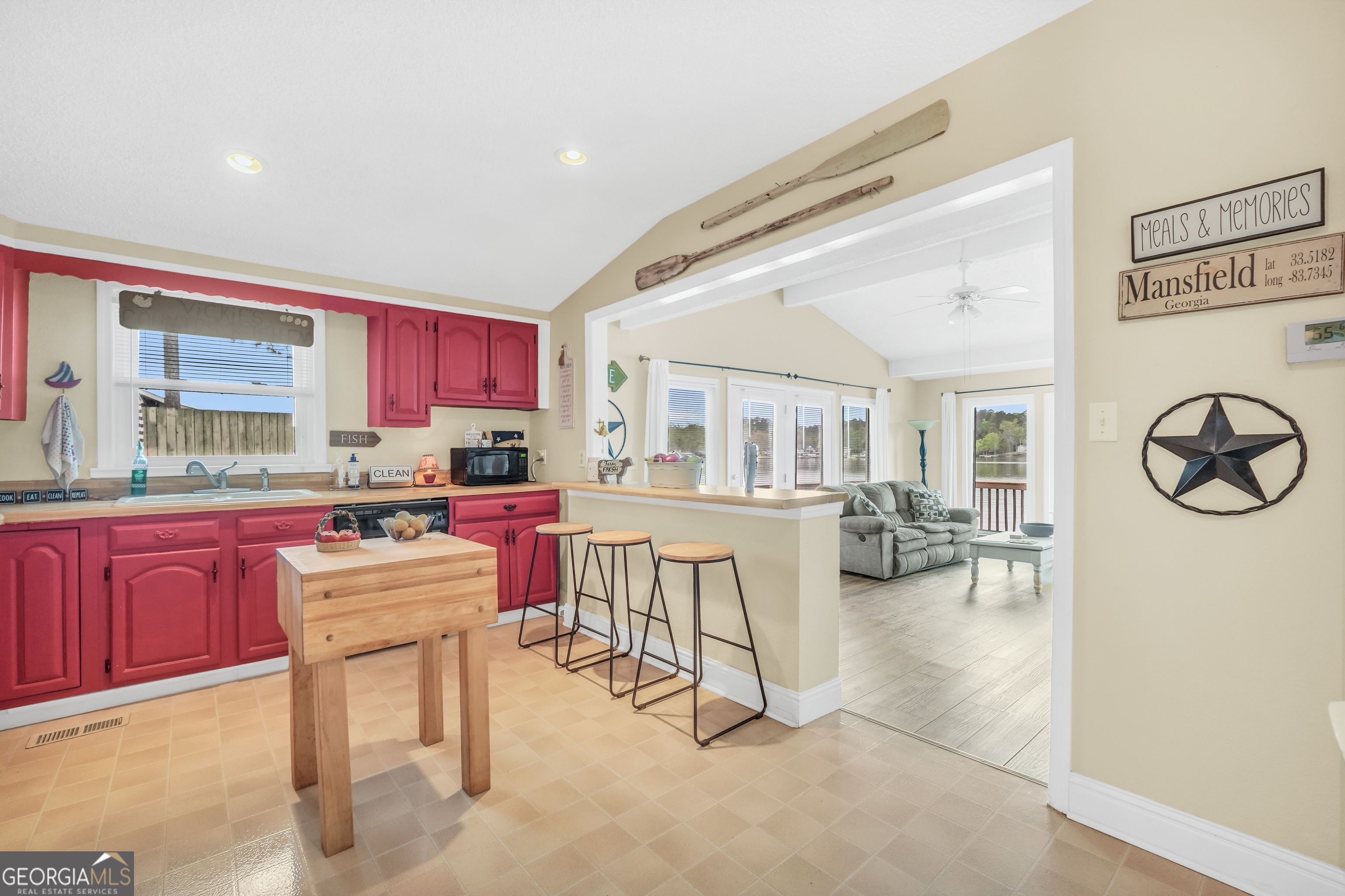 216 Deep Water Road Mansfield, GA 30055 - Photo 15 of 51