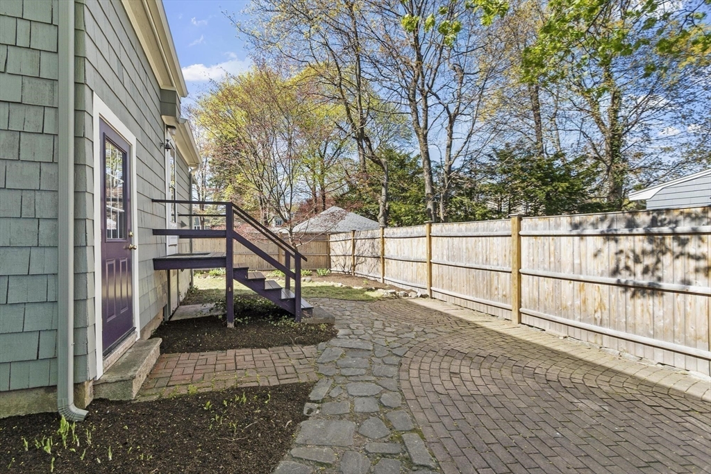 54 Pratt Street Reading, MA 01867 - Photo 37 of 41
