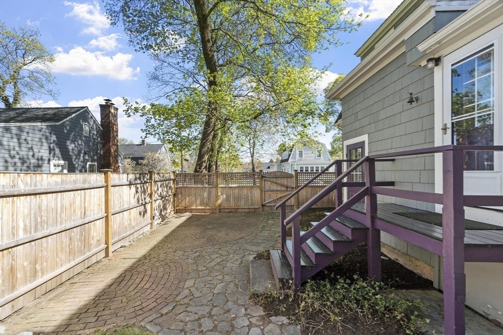 54 Pratt Street Reading, MA 01867 - Photo 38 of 41