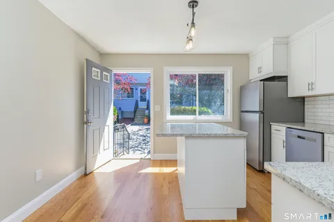 $289,000 | 273 Derby Avenue, Unit 904, Derby, CT 06418