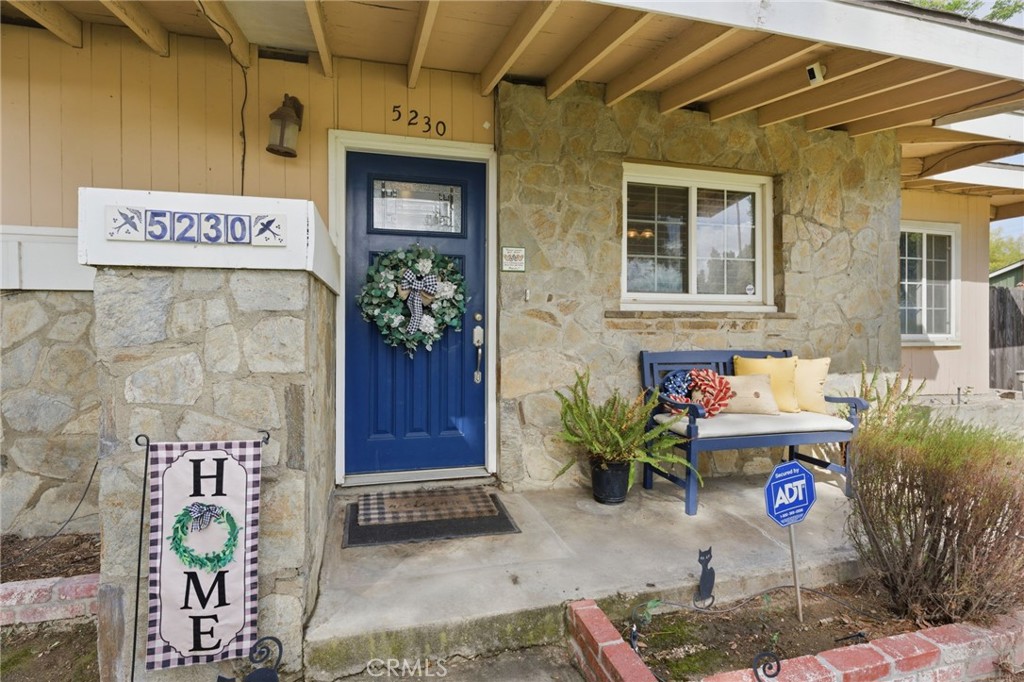 5230 Old Mill Road Riverside, CA 92504 - Photo 4 of 58