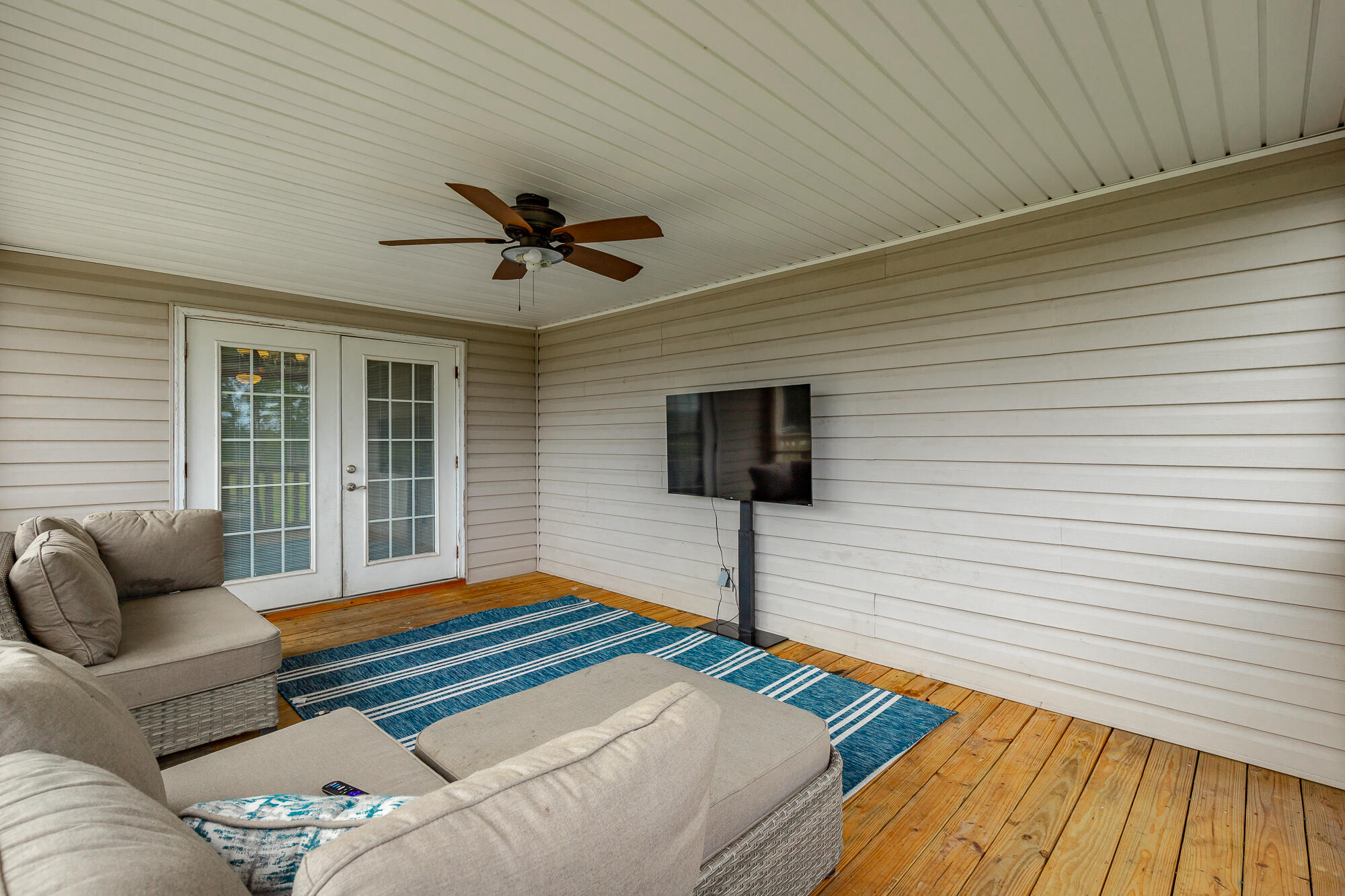 261 Roy Bird Road Rock Spring, GA 30739 - Photo 55 of 66 Lounge Area