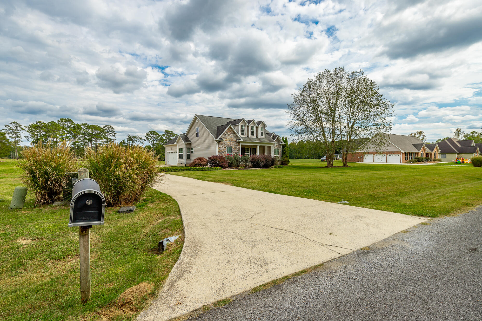 261 Roy Bird Road Rock Spring, GA 30739 - Photo 7 of 66 Driveway