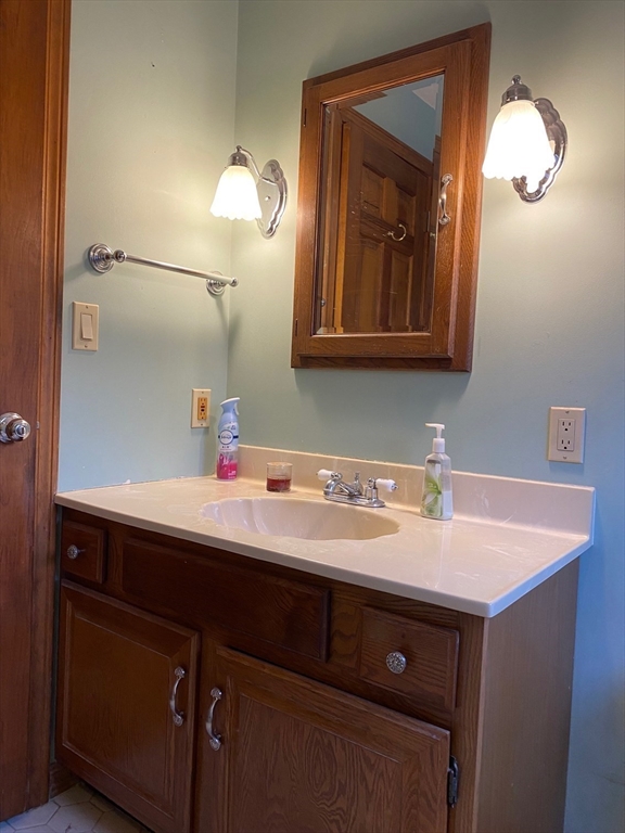 19 Bens Way Hopedale, MA 01747 - Photo 31 of 42