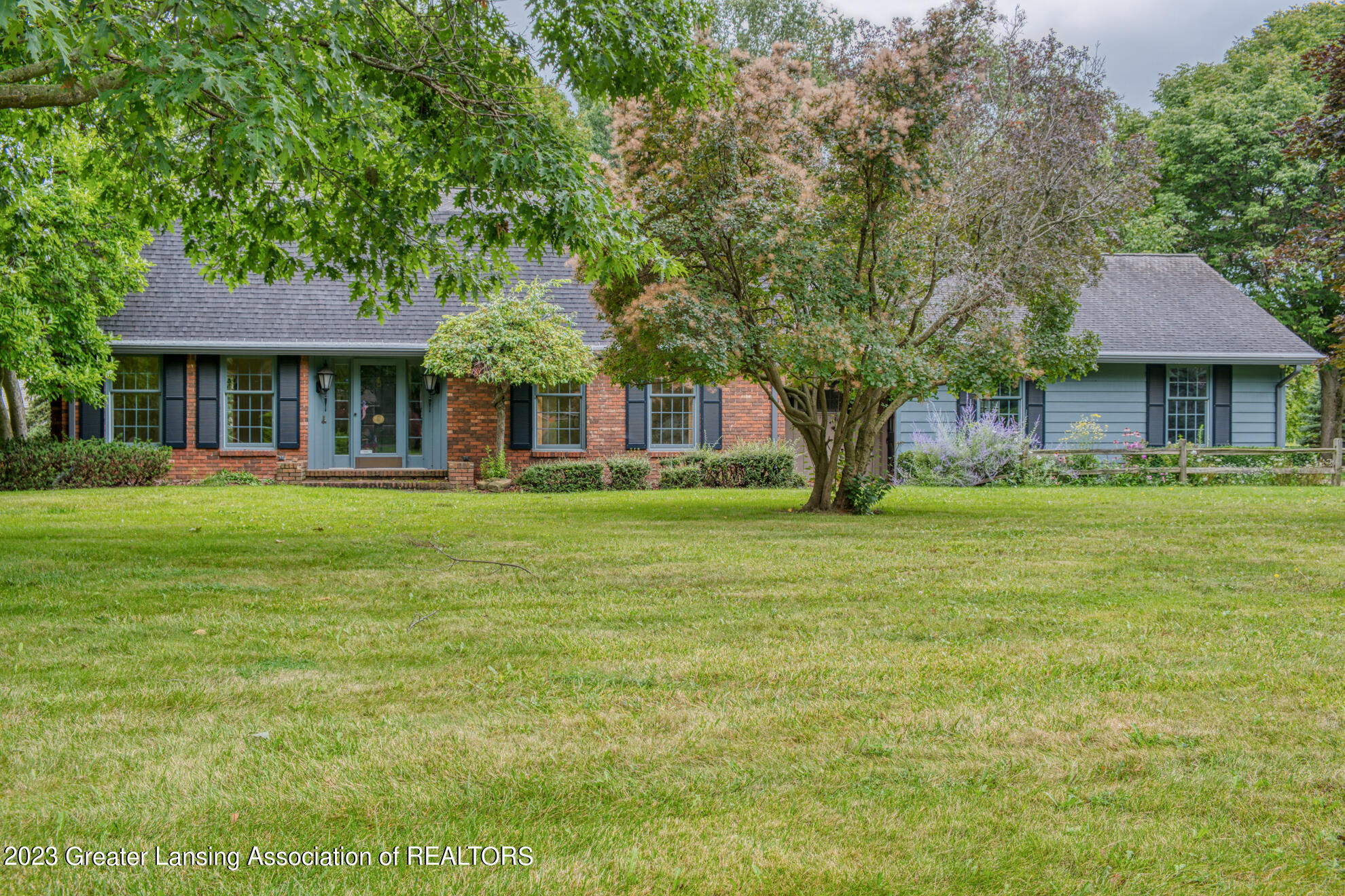 571 Day Road Owosso, MI 48867 - Photo 1 of 32 exterior