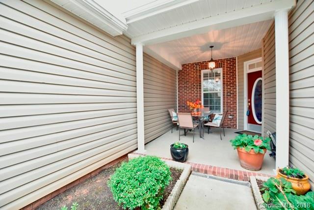 298 Garnet Court Fort Mill, SC 29708 - Photo 2 of 19