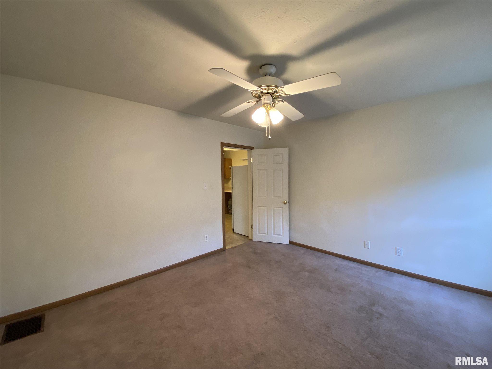 1308 North Rutledge Street Springfield, IL 62702 - Photo 10 of 19