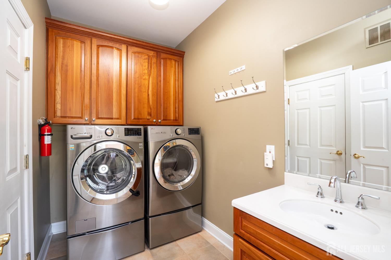 44 Titus Road Skillman, NJ 08558 - Photo 28 of 63