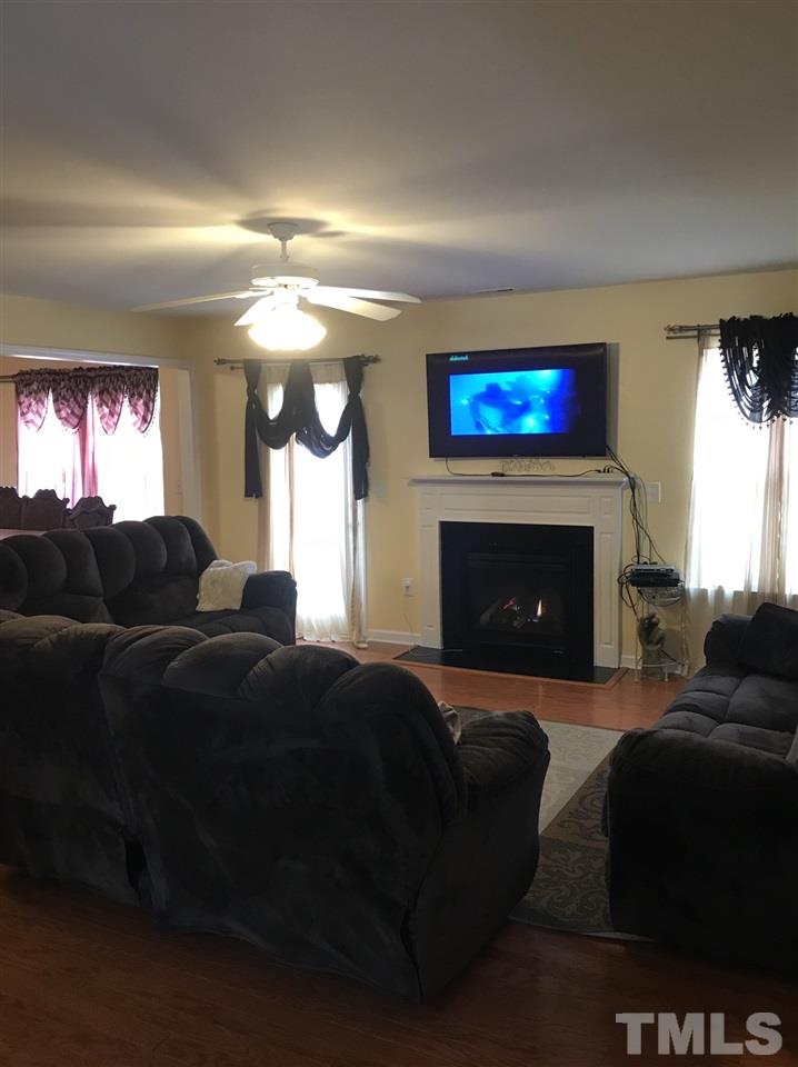 1437 Cricket Ridge Drive Raleigh, NC 27610 - Photo 2 of 10 Gallery Image 2