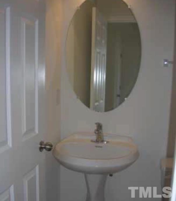 1437 Cricket Ridge Drive Raleigh, NC 27610 - Photo 7 of 10 Gallery Image 7