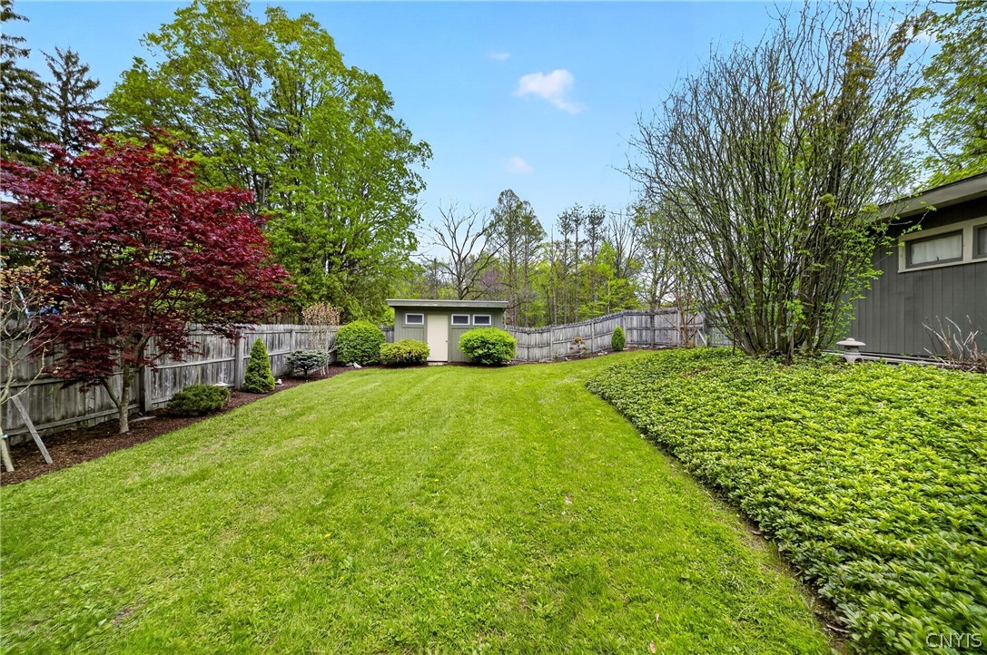 327 Kimber Road Syracuse, NY 13214 - Photo 37 of 44