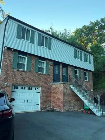 $1,695 | 107 Grover Street, Unit A, Pittsburgh, PA 15223