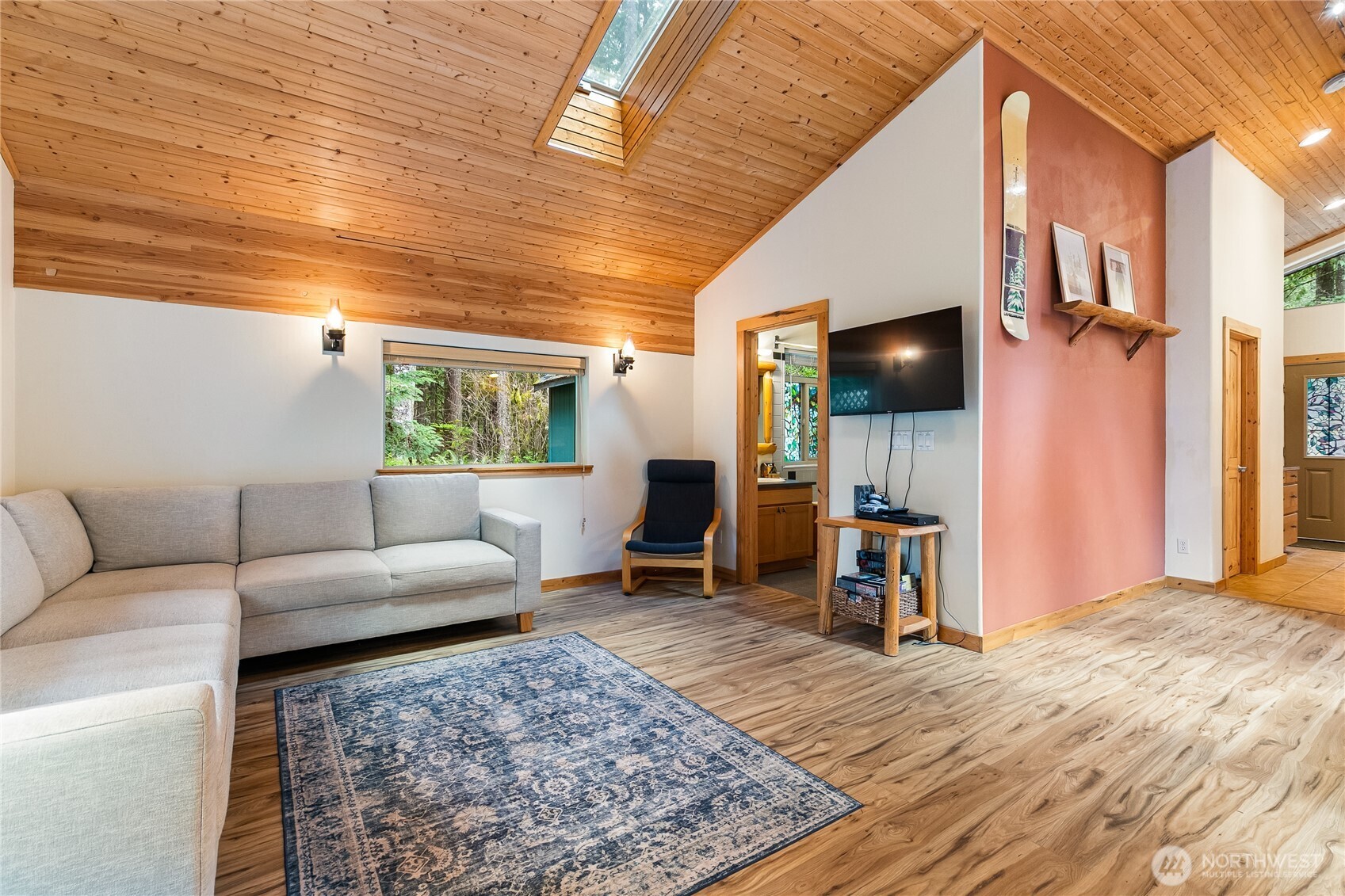 7469 Miller Way Deming, WA 98244 - Photo 5 of 31