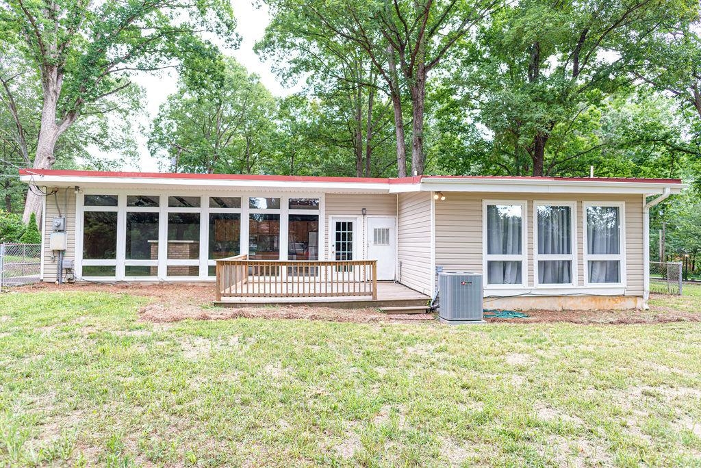 122 Ridgeway Road Spartanburg, SC 29301 - Photo 5 of 27 Gallery Image 5