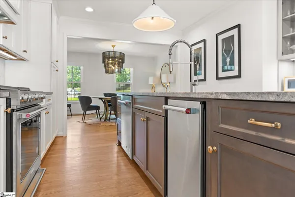 $1,050,000 | 106 Ramblewood Lane, Greenville, SC 29615