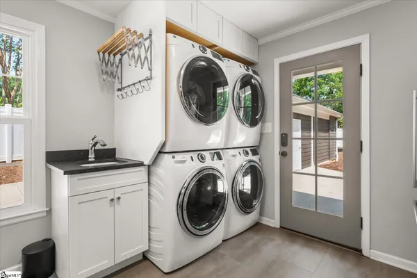 $1,050,000 | 106 Ramblewood Lane, Greenville, SC 29615