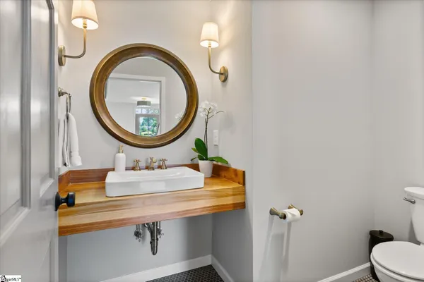 $1,050,000 | 106 Ramblewood Lane, Greenville, SC 29615