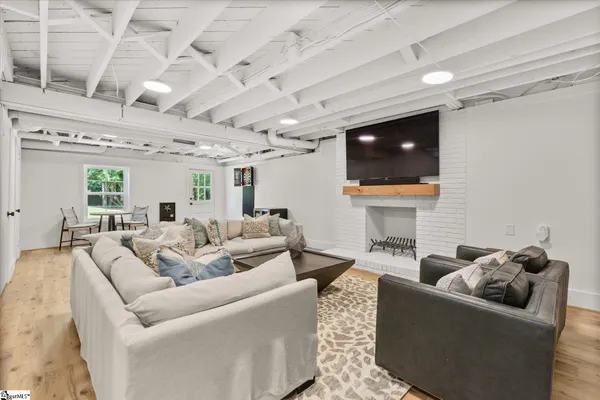 $1,050,000 | 106 Ramblewood Lane, Greenville, SC 29615