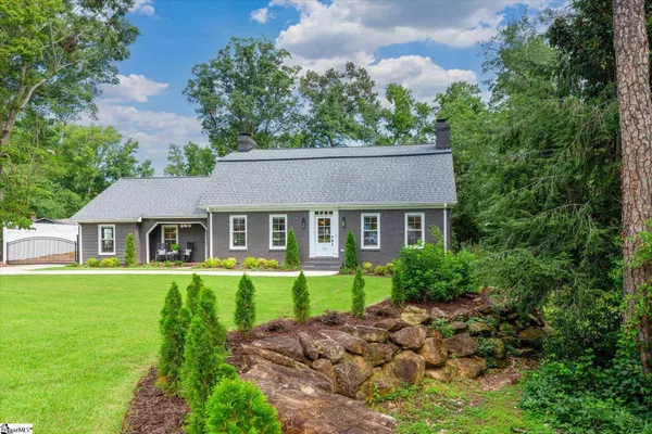 $1,050,000 | 106 Ramblewood Lane, Greenville, SC 29615