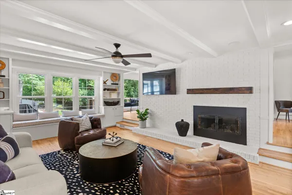 $1,050,000 | 106 Ramblewood Lane, Greenville, SC 29615