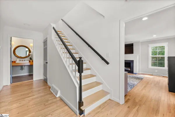 $1,050,000 | 106 Ramblewood Lane, Greenville, SC 29615