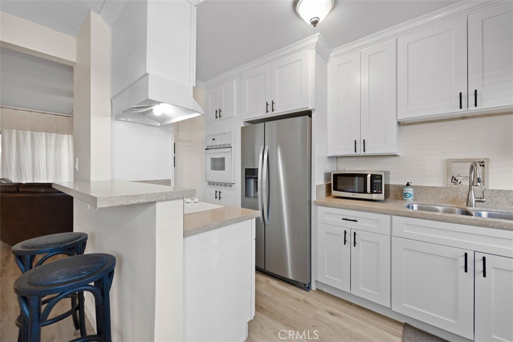 14609 Christine Drive, Unit 9 Whittier, CA 90605 - Photo 16 of 44 Newly renovated kitchen.