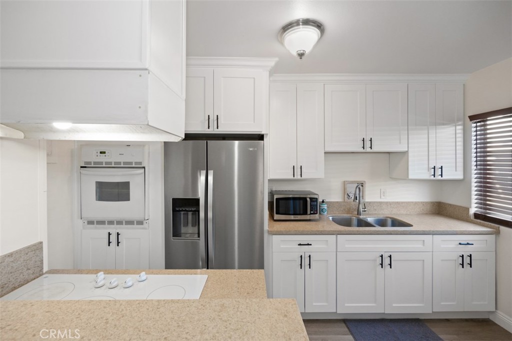 14609 Christine Drive, Unit 9 Whittier, CA 90605 - Photo 17 of 44 Newly painted kitchen.
