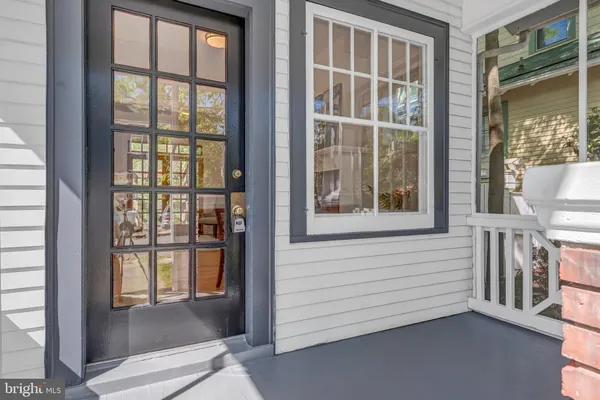 $1,175,000 | 422 North Edgewood Street, Arlington, VA 22201